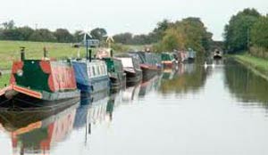 narrowboat moorings